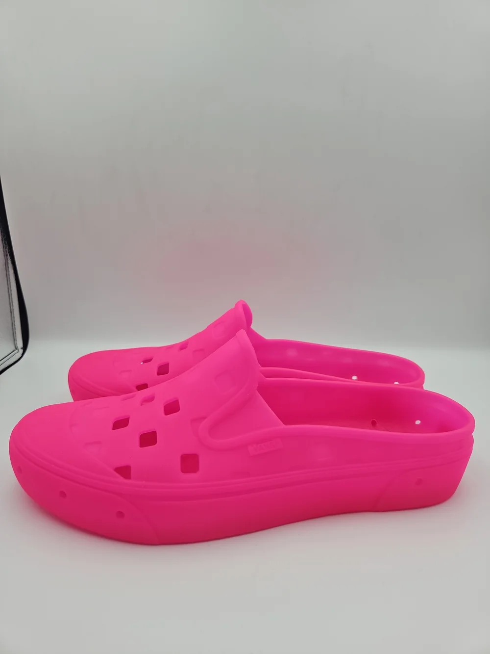 Vans Men’s Slip-On Clog in Bright Pink